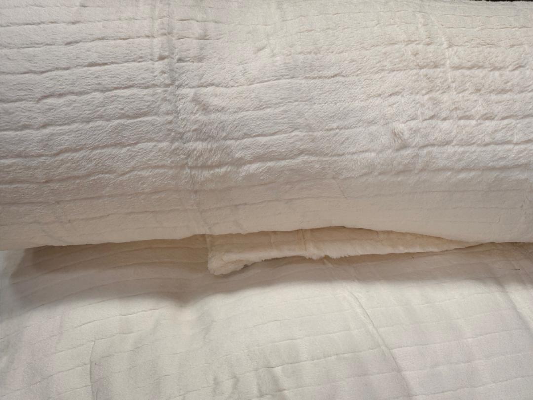 پتو ژله ای یک نفره طرح ساده سفیدگرم بالا