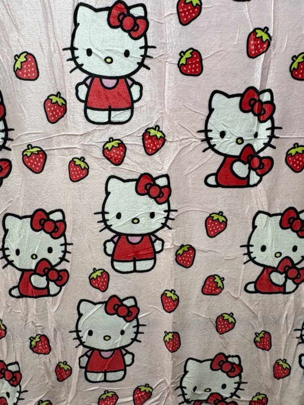 پتو ژله ای کودک طرح کیتی و توت فرنگی 🍓